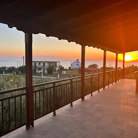 Blanca With Sea View Near